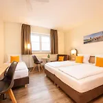 Am Wiesenweg L 24h Check-in Hausen (Wuerzburg)
