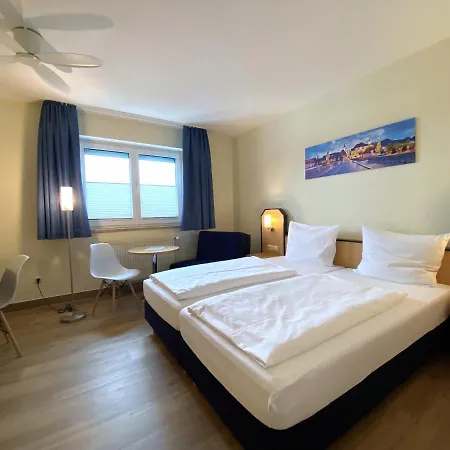 Am Wiesenweg L 24h Check-in 3* Hausen (Wuerzburg)