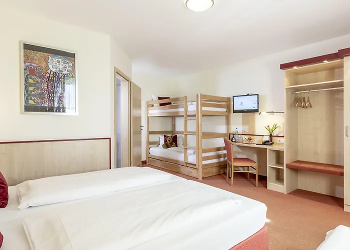 Otel Am Wiesenweg L 24h Check-in Hausen (Wuerzburg)