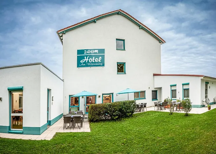 Otel Am Wiesenweg L 24h Check-in Hausen (Wuerzburg)
