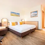 Am Wiesenweg L 24h Check-in Hotel