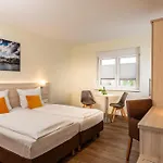 Am Wiesenweg L 24h Check-in Hotel