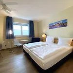 Am Wiesenweg L 24h Check-in Hotel 3*