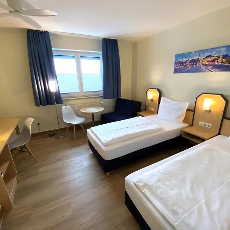 Am Wiesenweg L 24h Check-in Hotel 3*