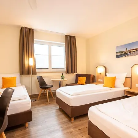 Am Wiesenweg L 24h Check-in Hausen (Wuerzburg)