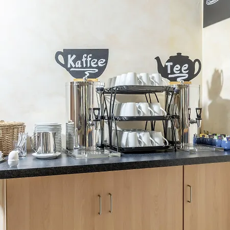 Hotel Am Wiesenweg L 24h Check-in Hausen (Wuerzburg)