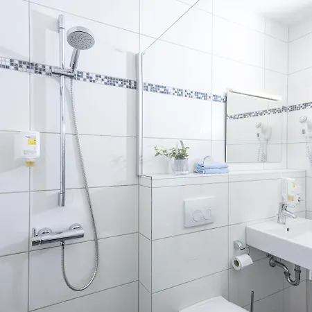 Am Wiesenweg L 24h Check-in Hausen (Wuerzburg)