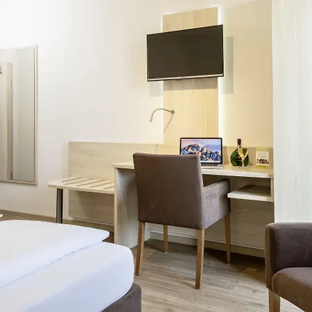 Am Wiesenweg L 24h Check-in 3* Hausen (Wuerzburg)