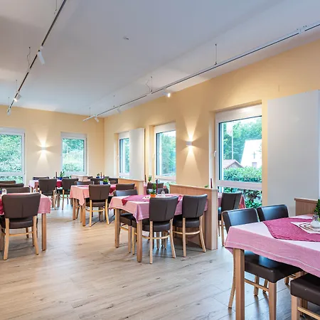 Am Wiesenweg L 24h Check-in Hotel Hausen (Wuerzburg)